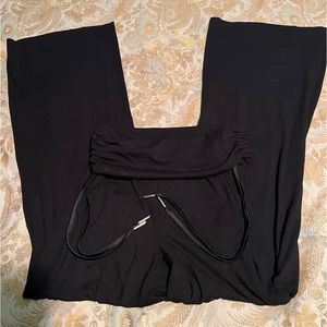 White House, Black market pants